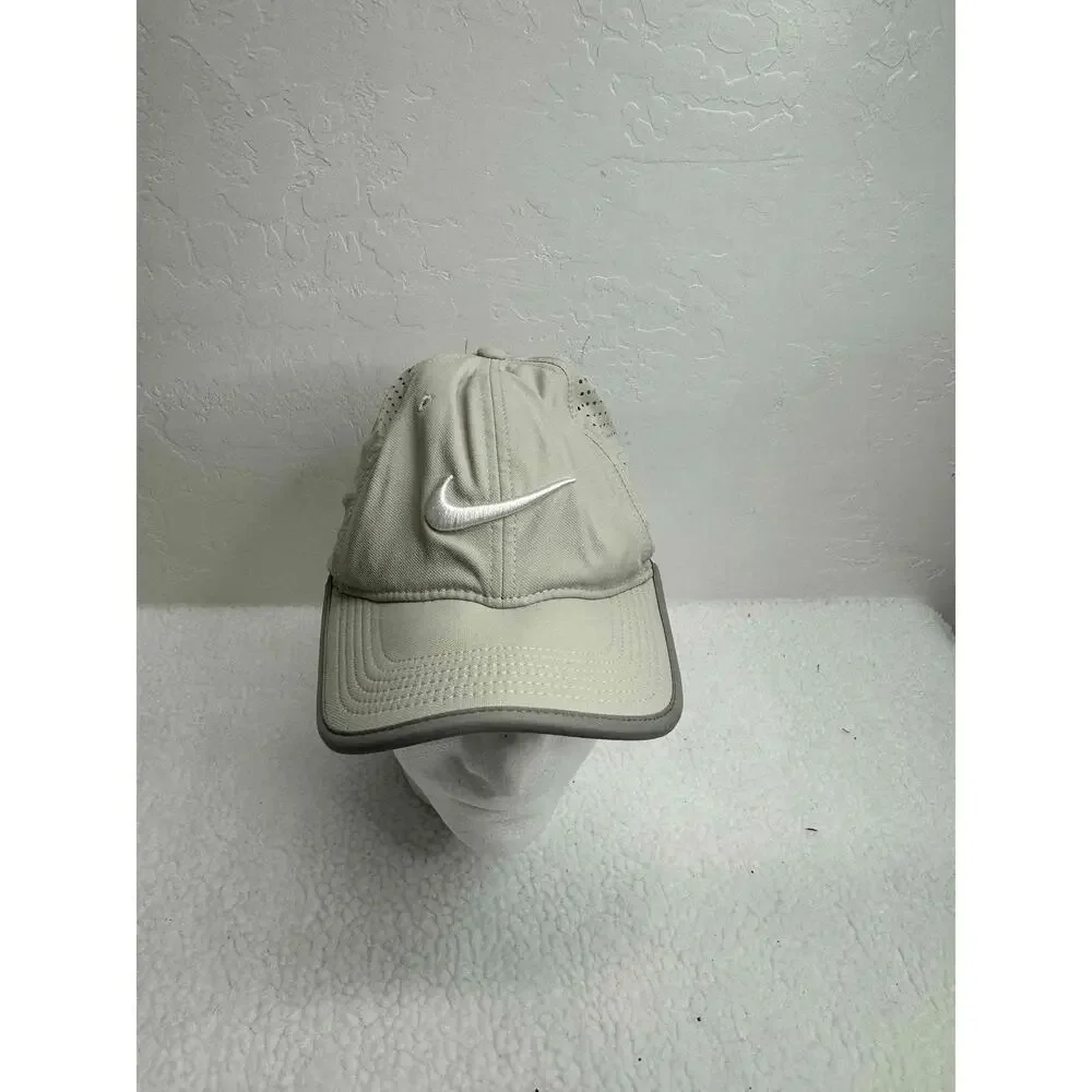 Nike Classic99 Perforated Baseball Cap Logo Curved Brim‎ One Size Polyester